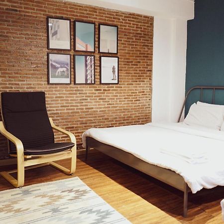 Hotel T-House Bkk 2Floors Near Bts With Swimming Pool And Free Wifi Bangkok Exteriér fotografie