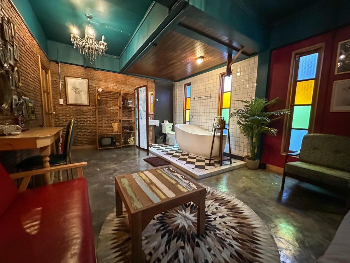 Hotel T-House Bkk 2Floors Near Bts With Swimming Pool And Free Wifi Bangkok Exteriér fotografie