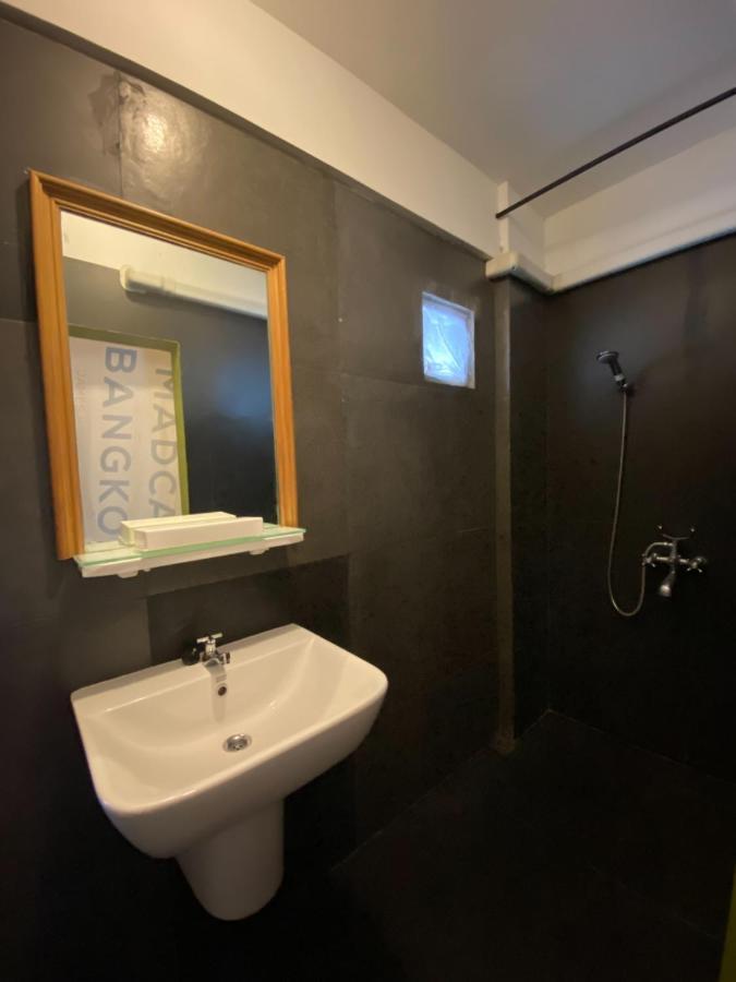 Hotel T-House Bkk 2Floors Near Bts With Swimming Pool And Free Wifi Bangkok Exteriér fotografie