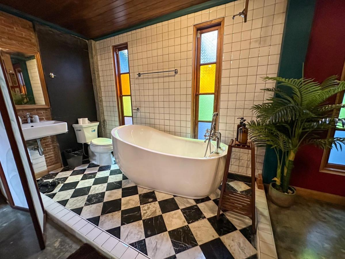 Hotel T-House Bkk 2Floors Near Bts With Swimming Pool And Free Wifi Bangkok Exteriér fotografie