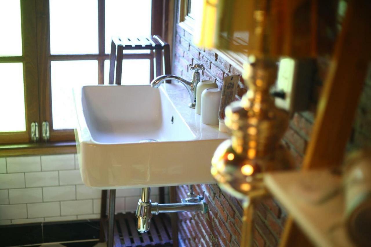 Hotel T-House Bkk 2Floors Near Bts With Swimming Pool And Free Wifi Bangkok Exteriér fotografie